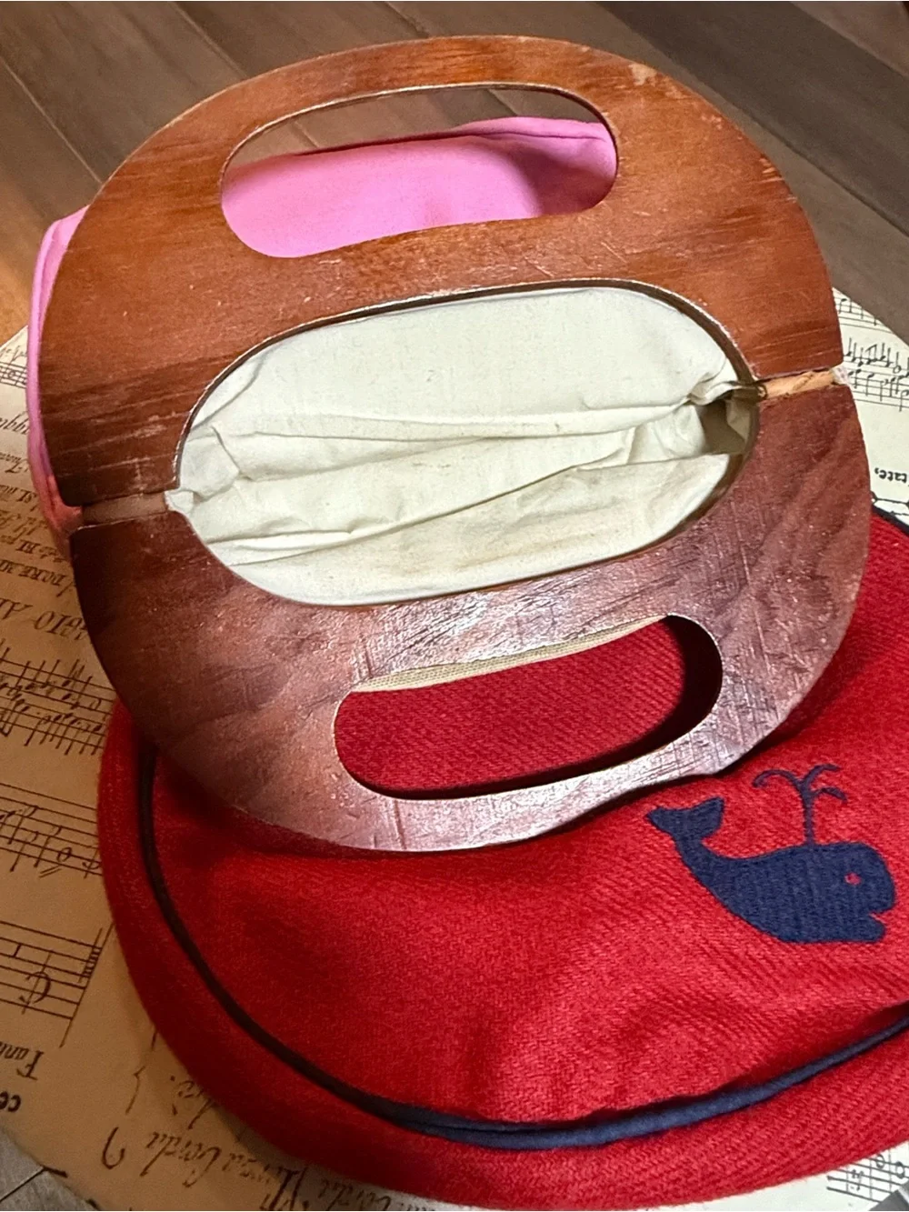 VTG Handmade Wooden Handle Pouch Bag Pink Canvas Red Wool Embroidered Whale